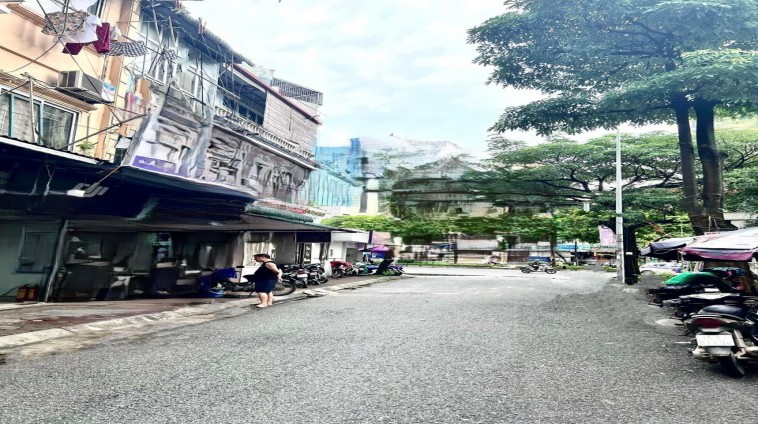 CHO THUÊ NHÀ MBKD SPA, CÀ PHÊ, SALON PHỐ TRUNG KÍNH, Ô TRÁNH DỪNG ĐỖ NGÀY ĐÊM
